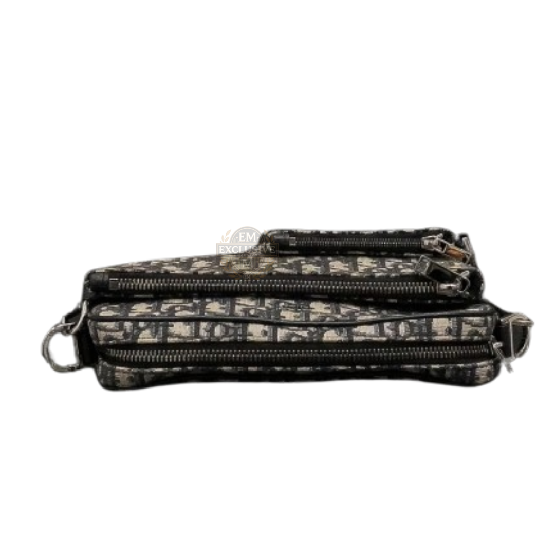 Trio Oblique Jacquard Messenger Bag 2023