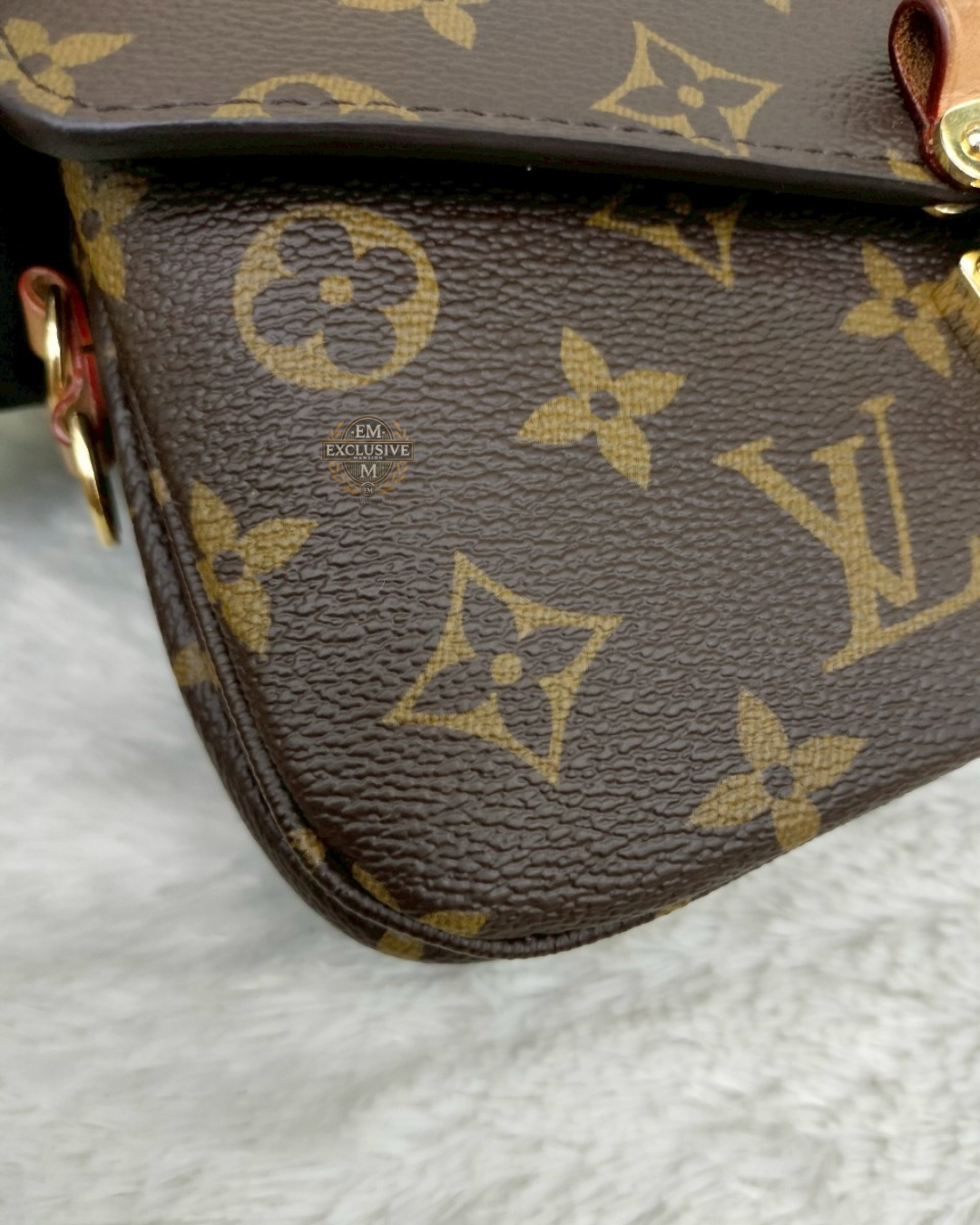 LV Pochette Metis Eastwest