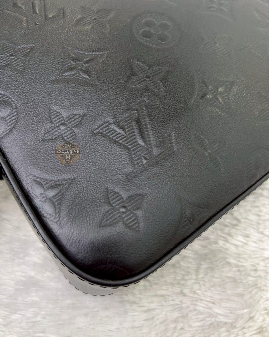 LV Duo Messenger