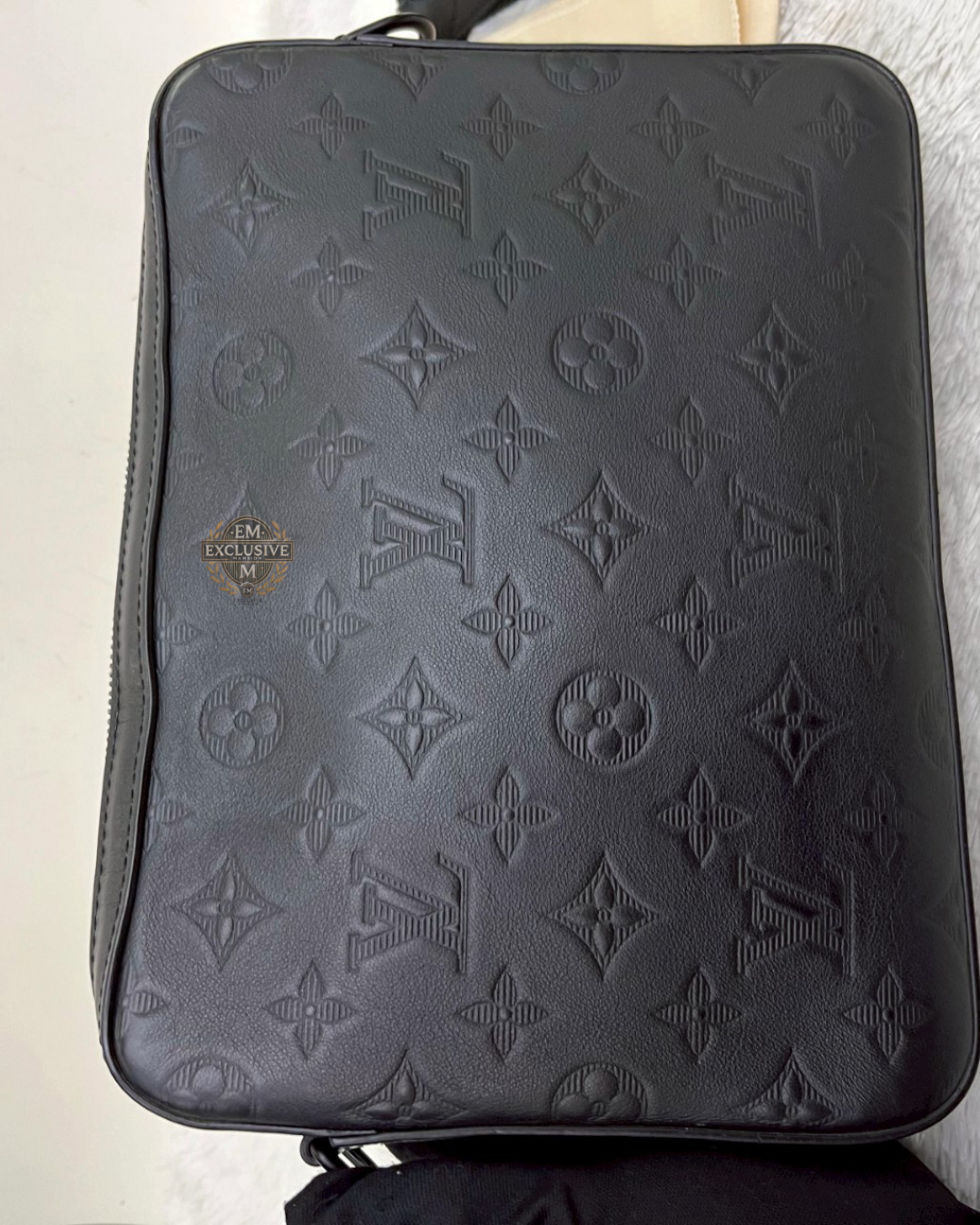 LV Duo Messenger