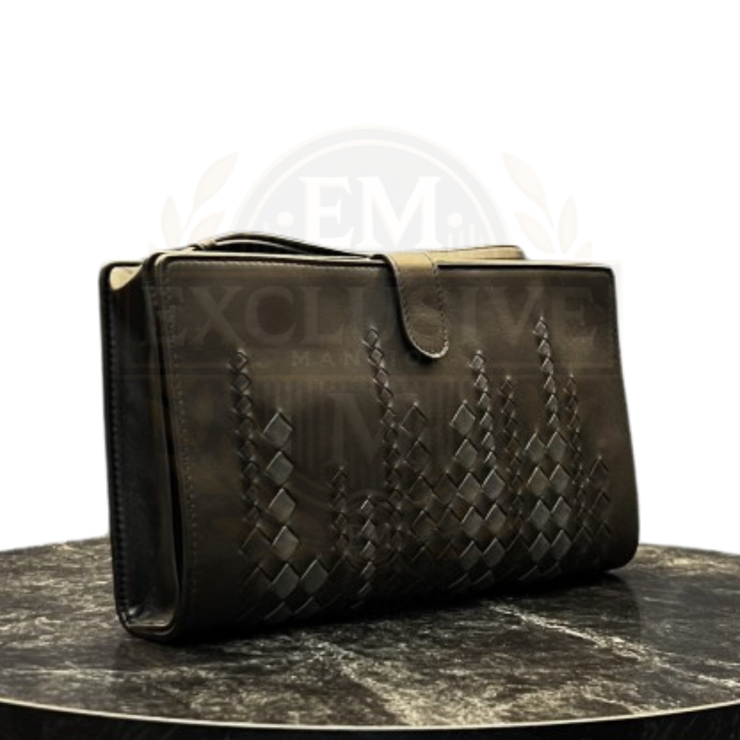 Intrecciato Handling Clutch