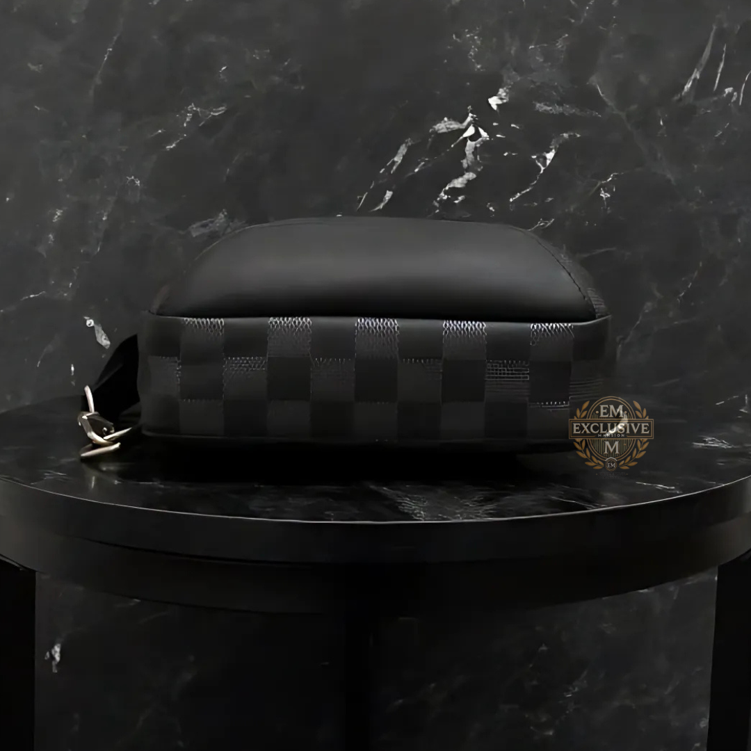 venue Infini Leather Slingbag