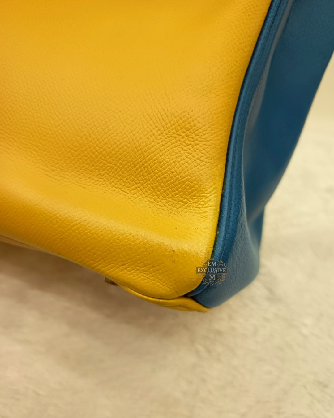 B35 Epsom Jaune Blue Hydra