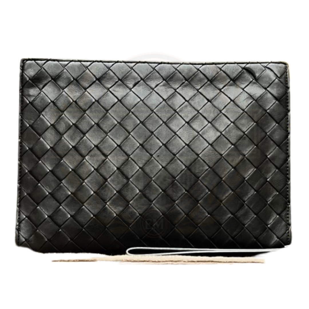Veneta Intrecciato Large Flat Pochette In Black