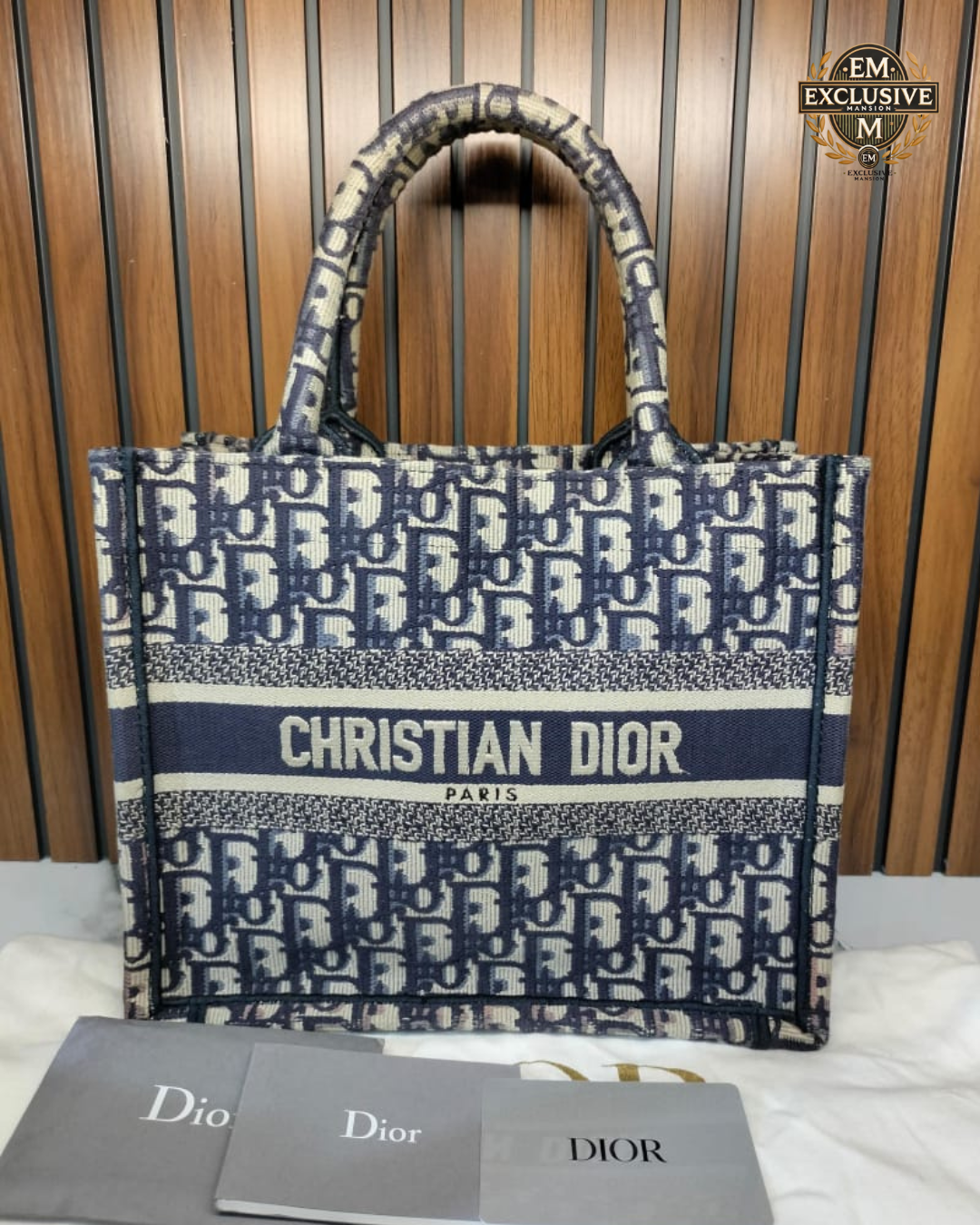 Dior Tote Book