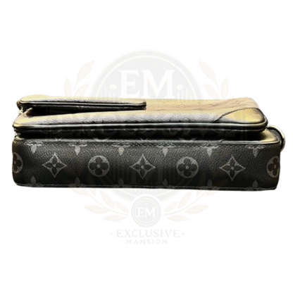 Trio Messenger Bag