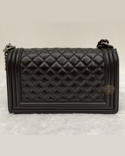 CHANEL Boy 25