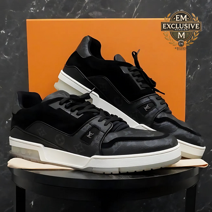 Trainer Monogram Black