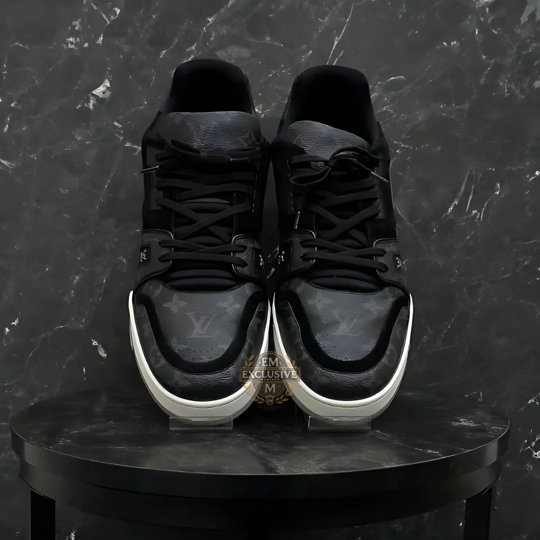 Trainer Monogram Black