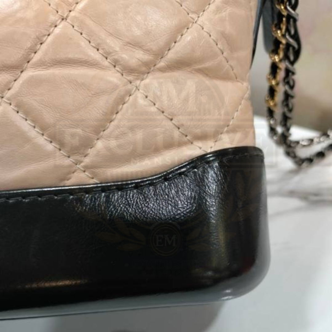 Gabrielle Small Beige Black