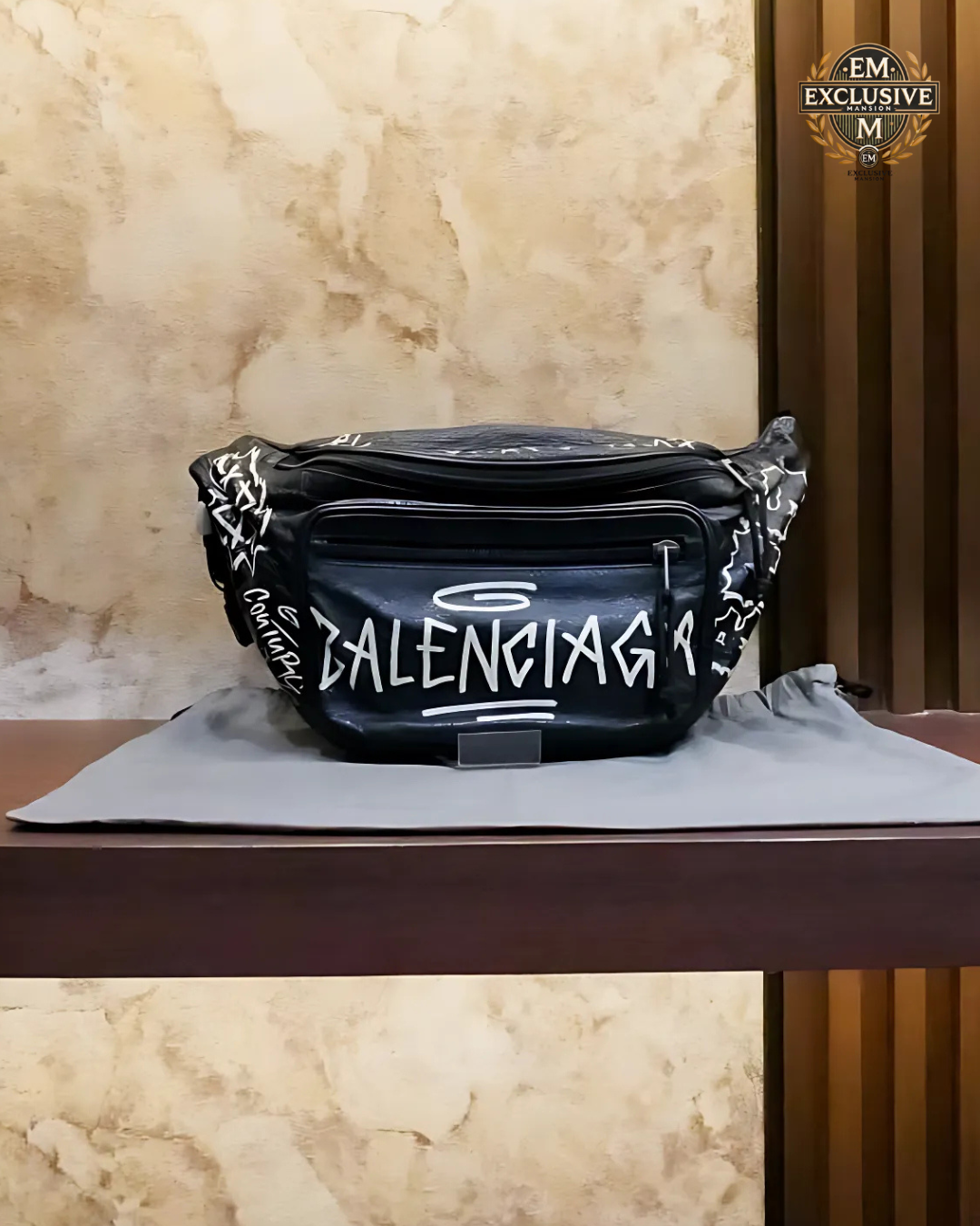Graffiti Waistbag Black White
