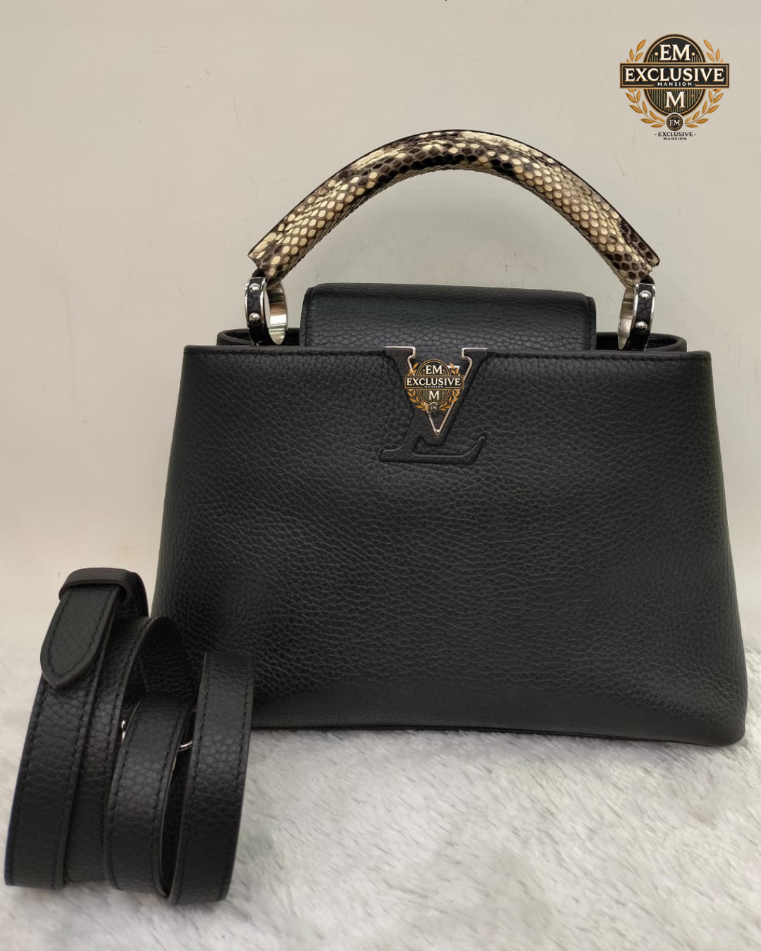 LV Capucines