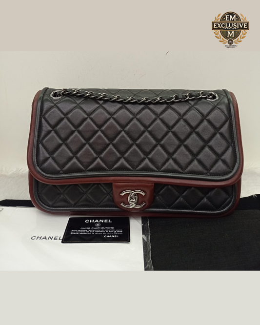Chanel Twist Flap Large